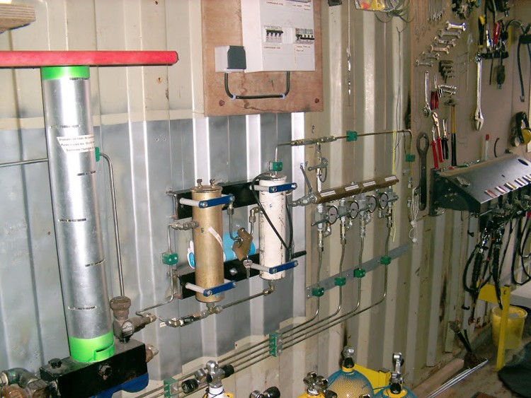 Panneau de gonflage et bouteilles de la station
